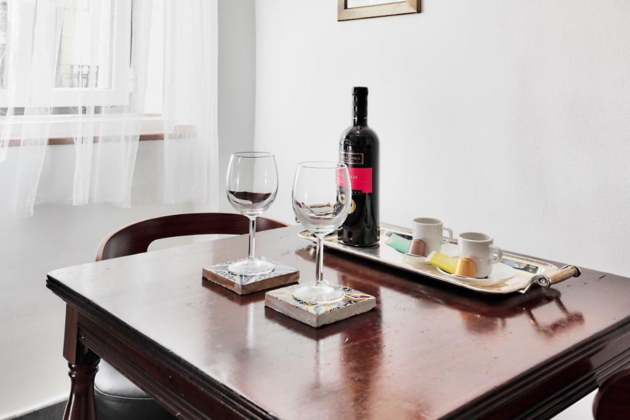 Alfama Cosy & Charming Apartment Lisbon Bagian luar foto